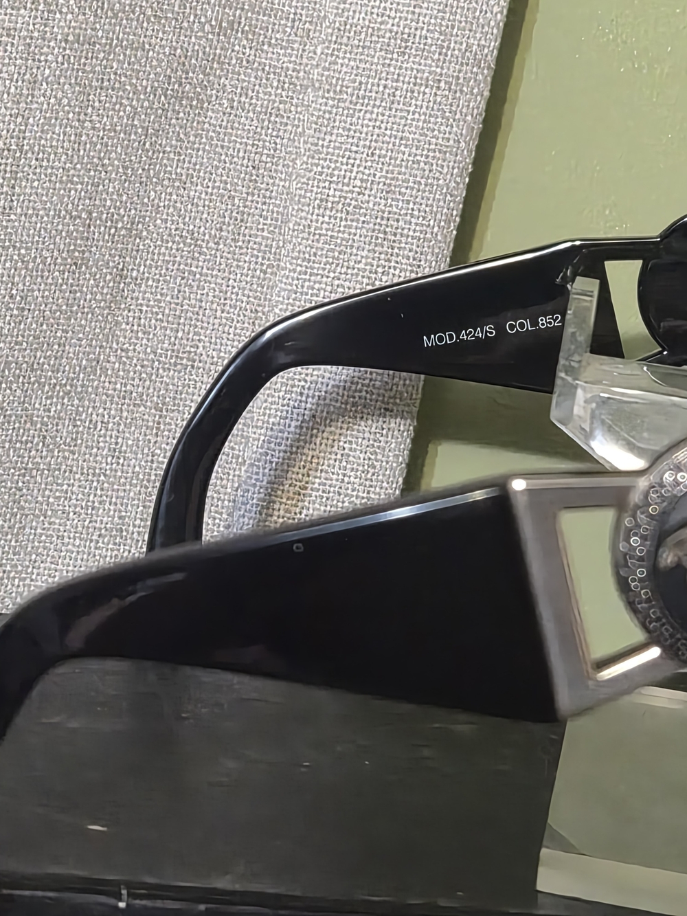Black Men's Sunglasses - Sleek Gloss Frame
